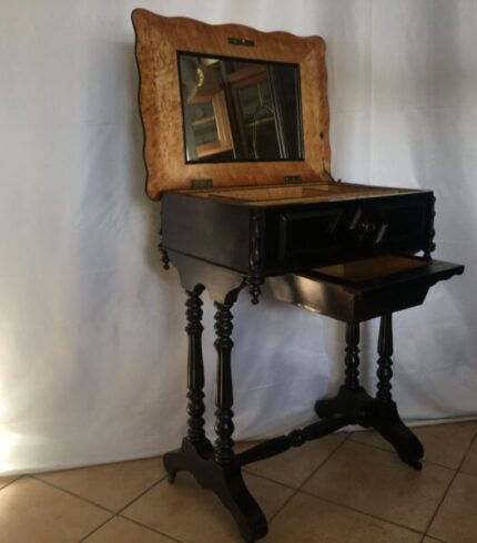 small-dressing-table-19th-century-2.jpg